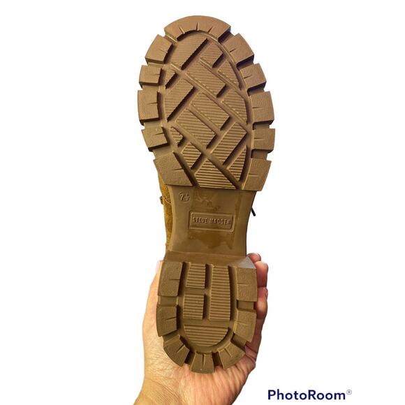 STEVE MADDEN Hint Lace Up Combat Suede Boots 7.5 us NWOT/B Rubber Lug Sole - Picture 2 of 5